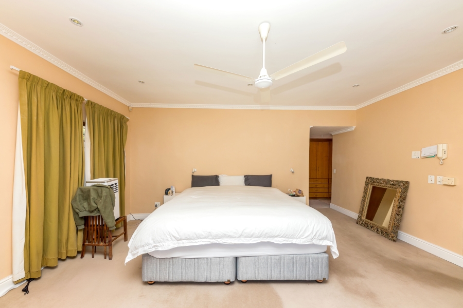 4 Bedroom Property for Sale in Oranjezicht Western Cape